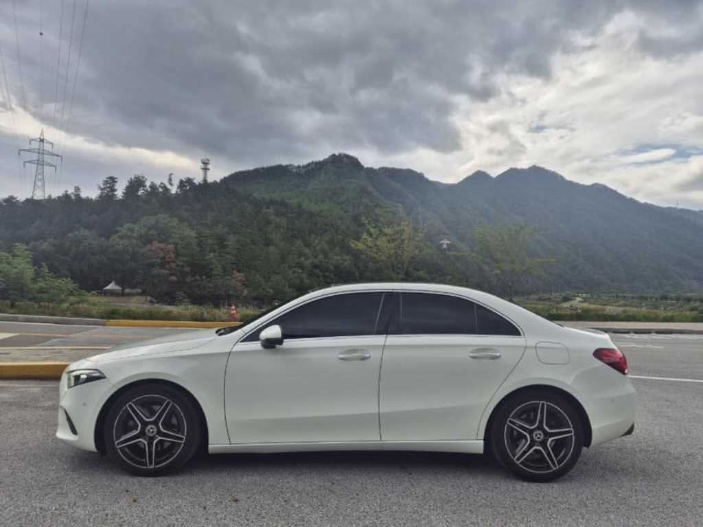 Mercedes Benz A Class - Vista 3
