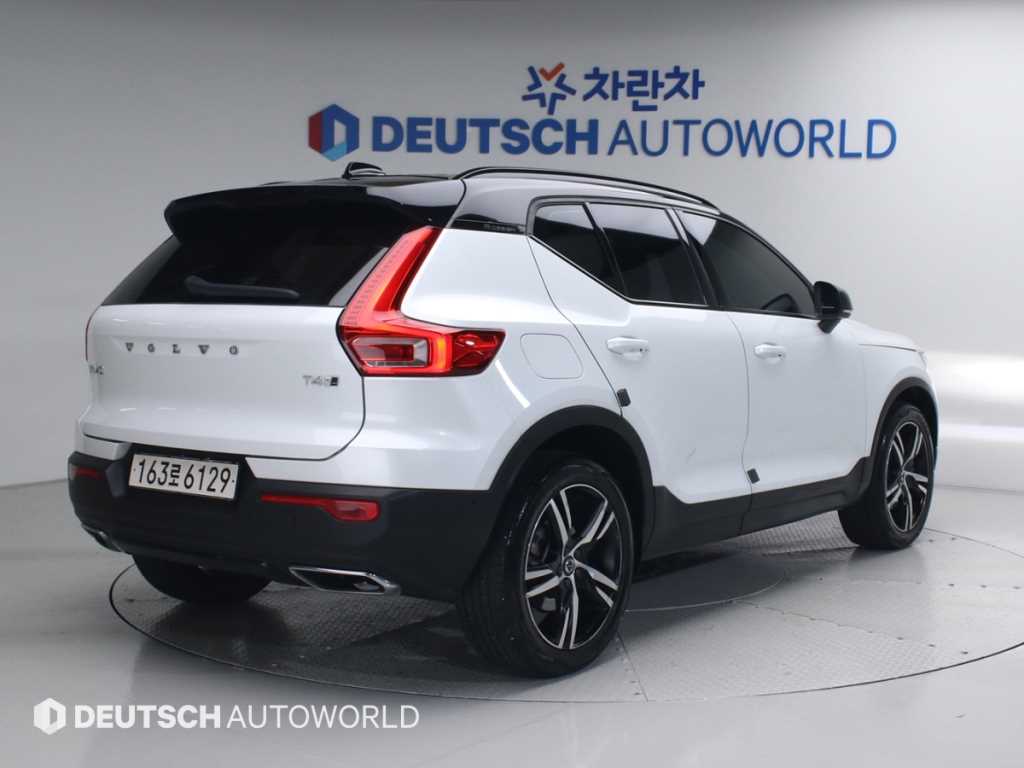 Volvo XC40 - Vista 2