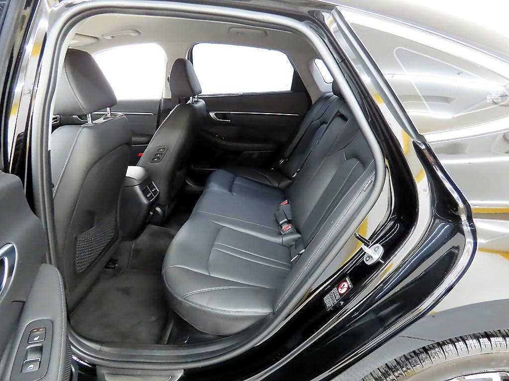 HYUNDAI Sonata - Vista 6