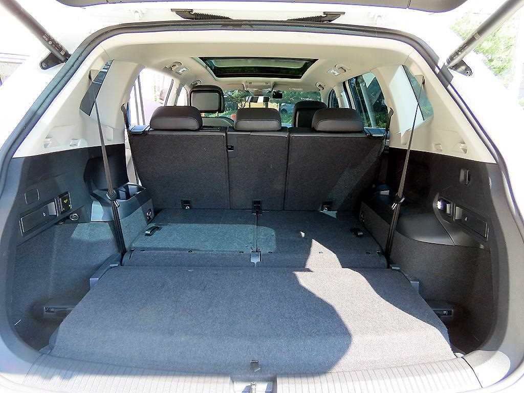 Volkswagen Tiguan 2023 Blanco - Importación desde Corea - HF Imports Iquique - Foto 17