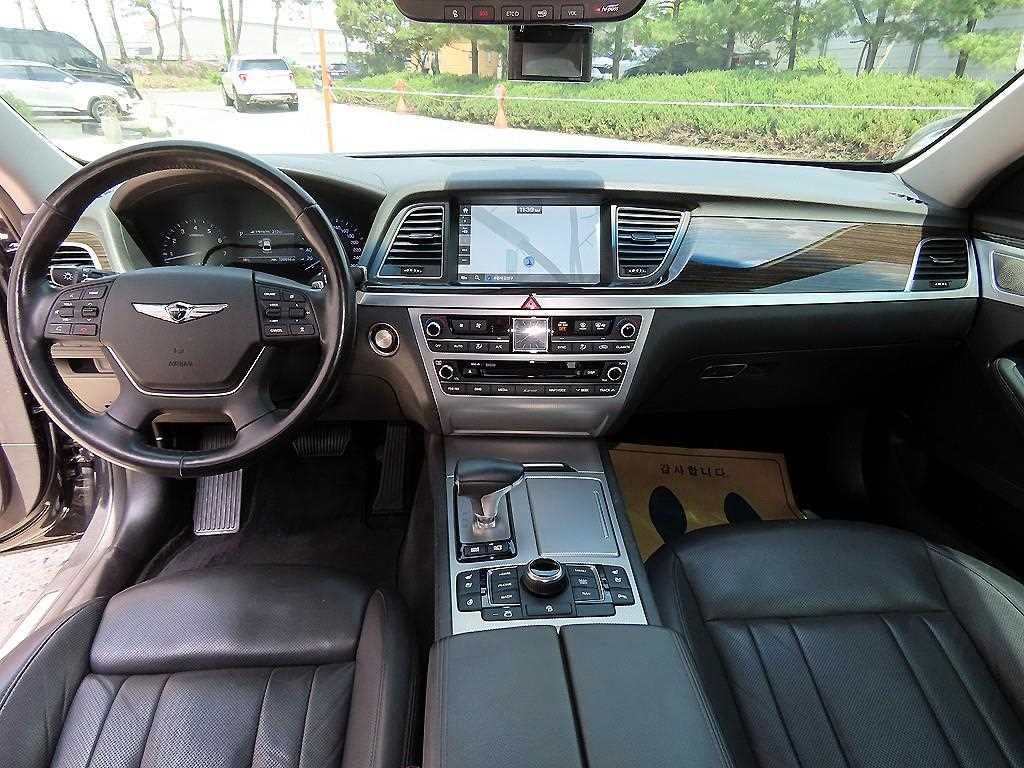 Genesis G80 - Vista 7