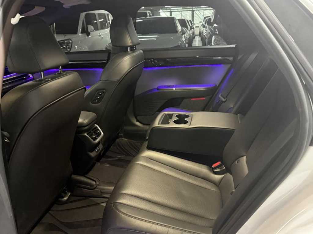HYUNDAI Grandeur - Vista 10