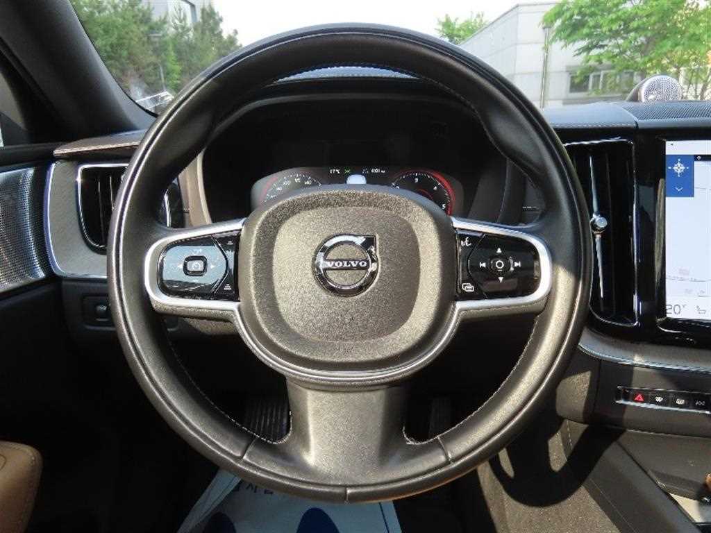 Volvo XC60 2018 - Importación desde Corea - HF Imports Iquique - Foto 16