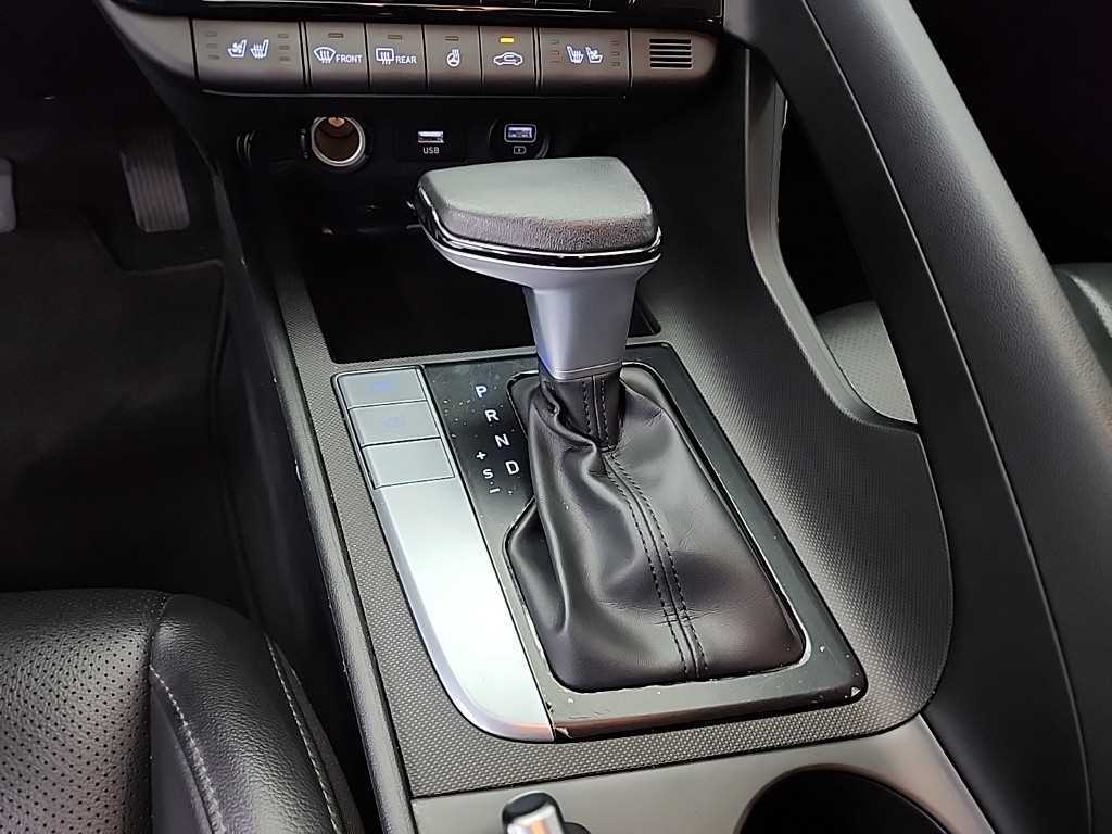 HYUNDAI Avante - Vista 8