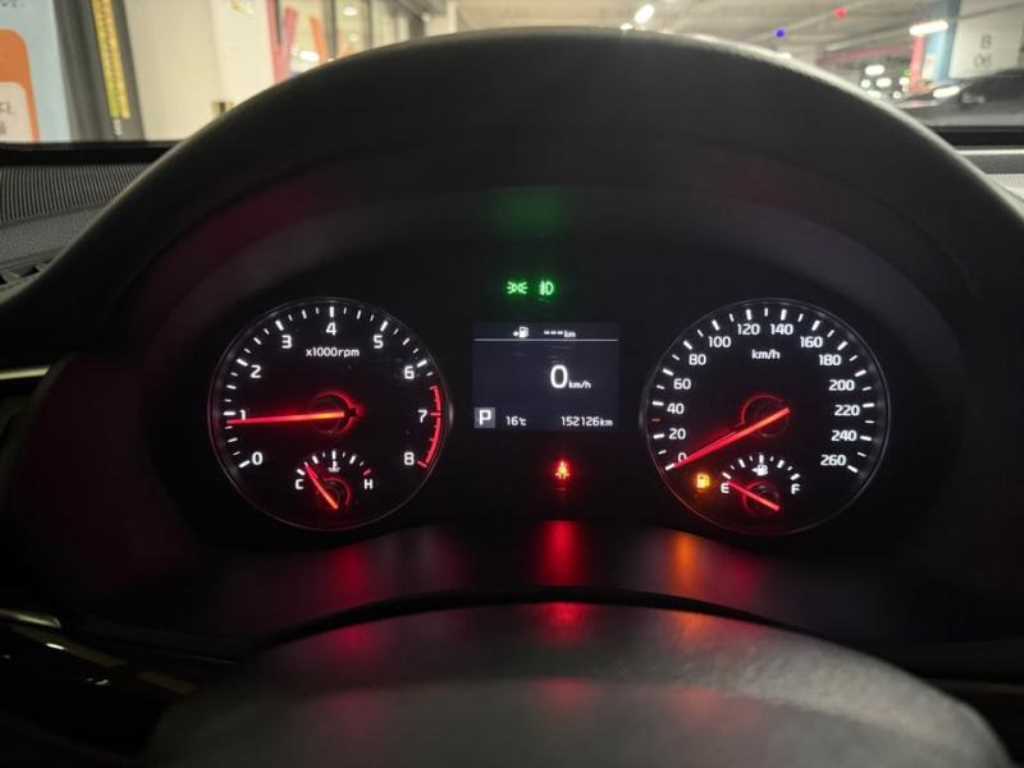 KIA K7 - Vista 9