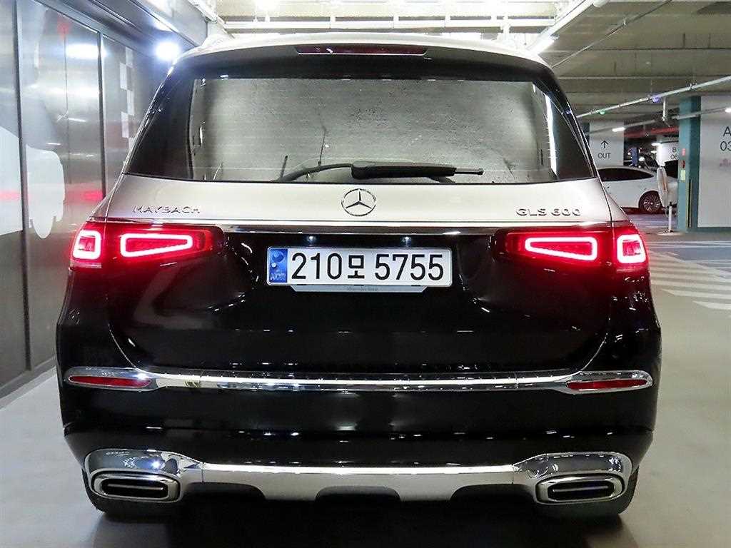 Mercedes Benz GLS Class - Vista 5