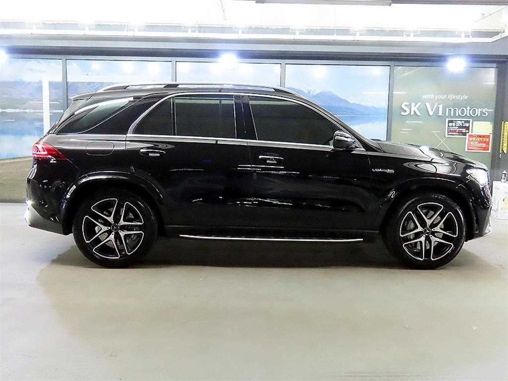 Mercedes Benz GLE Class - Vista 3