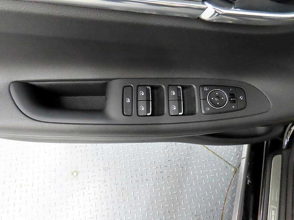 HYUNDAI Grandeur - Vista 11