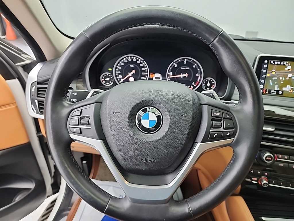 BMW X6 - Vista 9