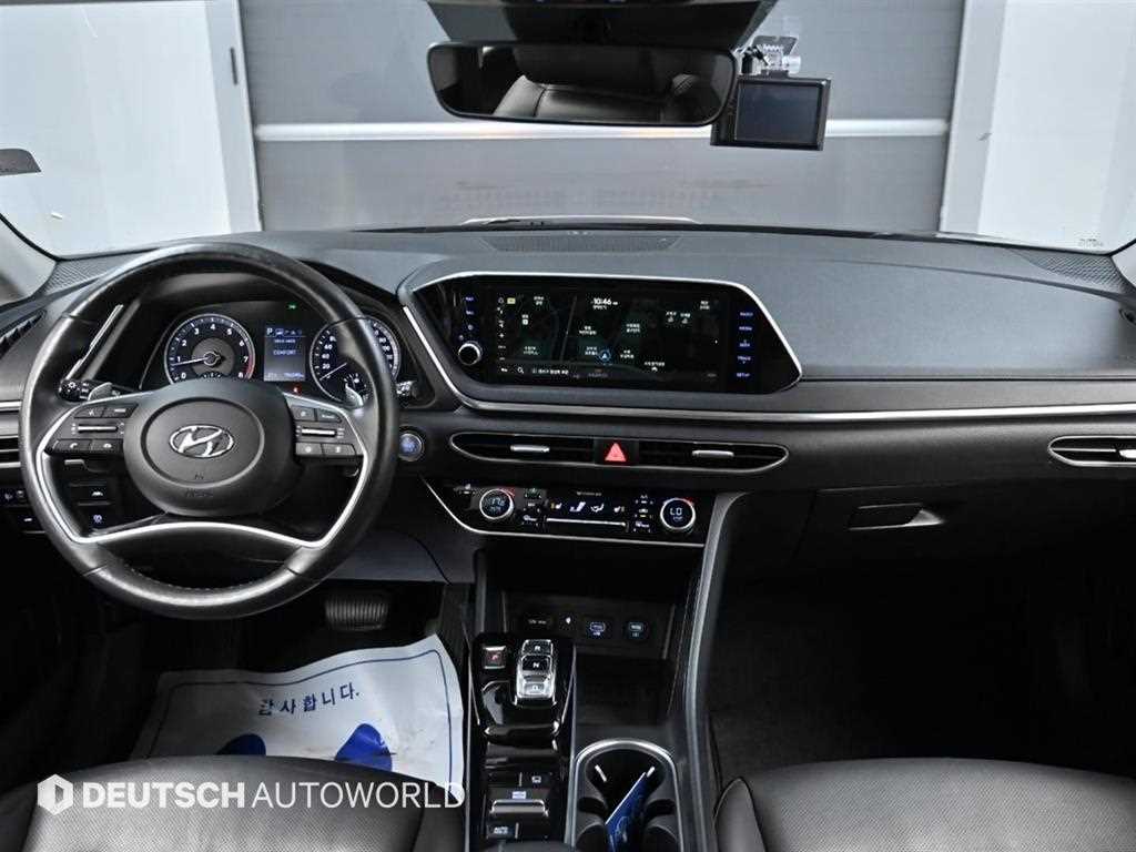 HYUNDAI Sonata - Vista 7