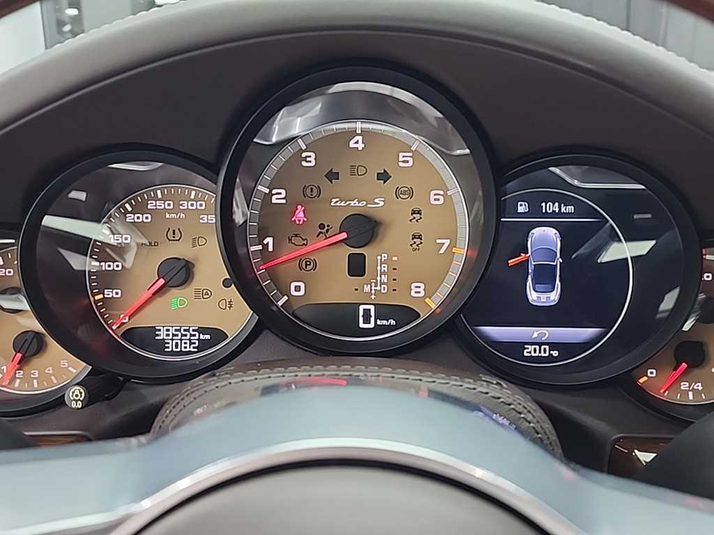 Porsche 911 - Vista 6