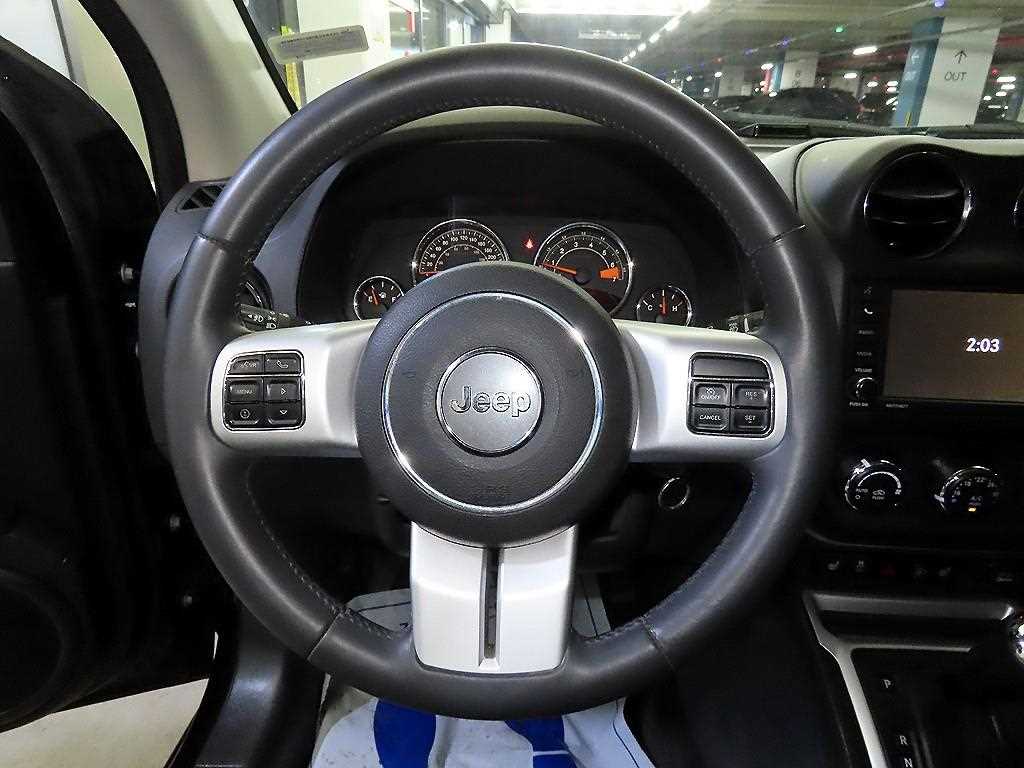 Jeep Compass - Vista 8