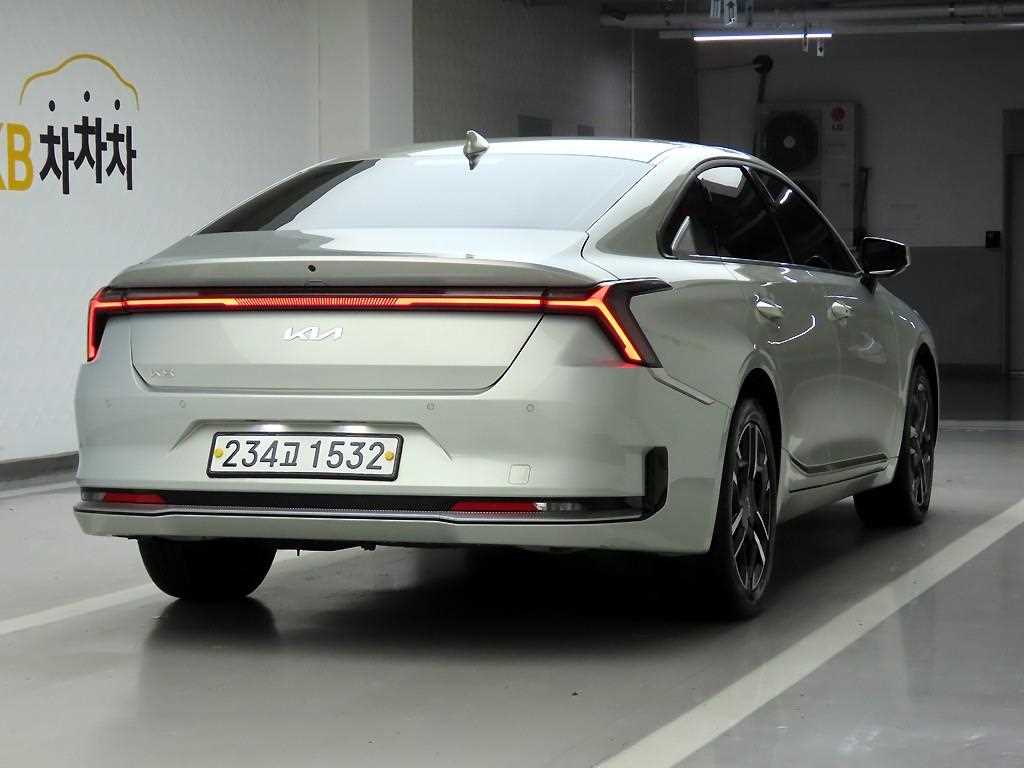 KIA K8 - Vista 4