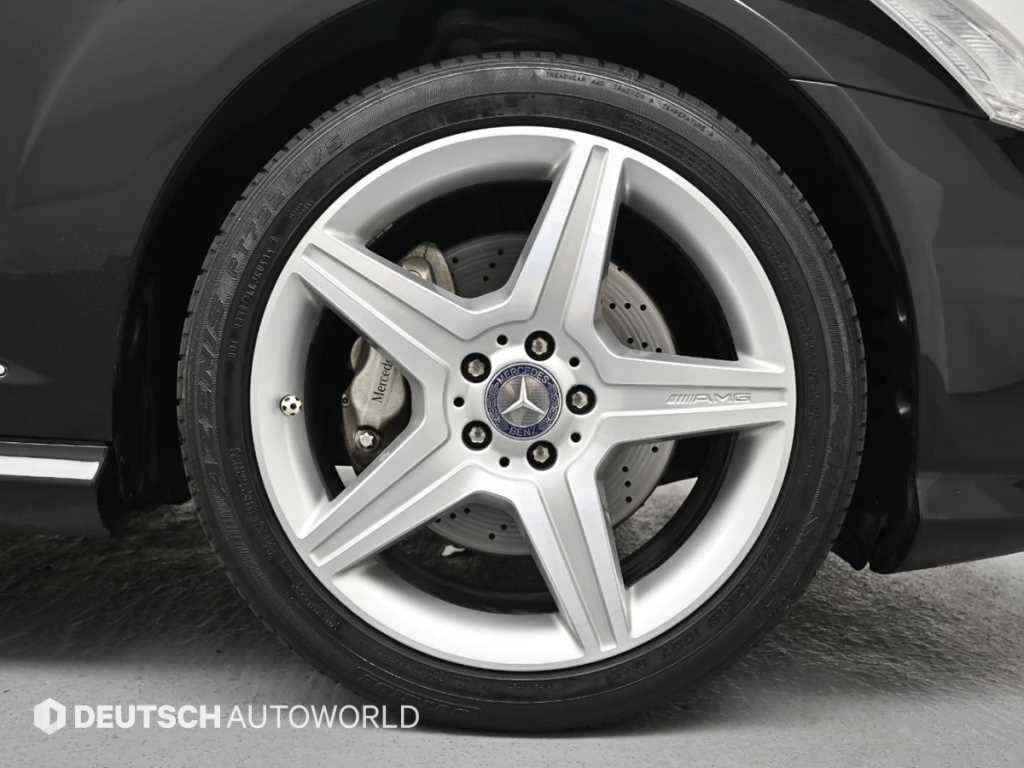Mercedes Benz S Class - Vista 5