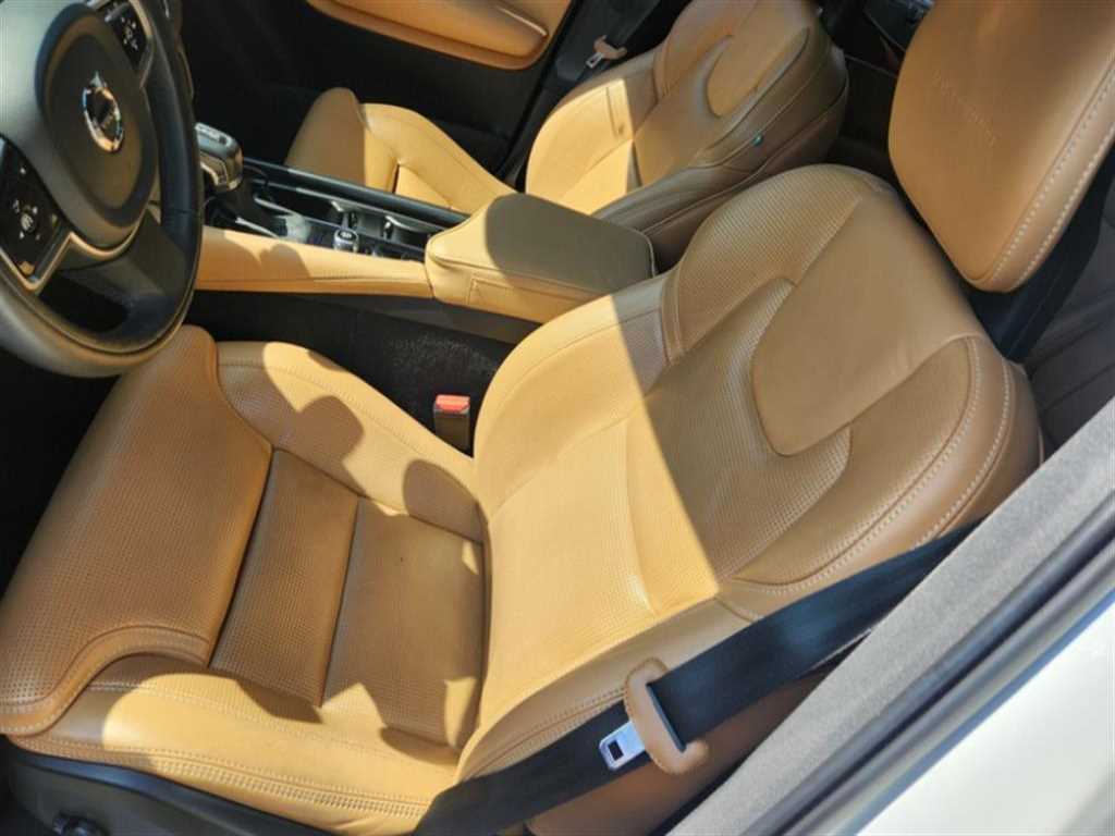 Volvo XC90 - Vista 4