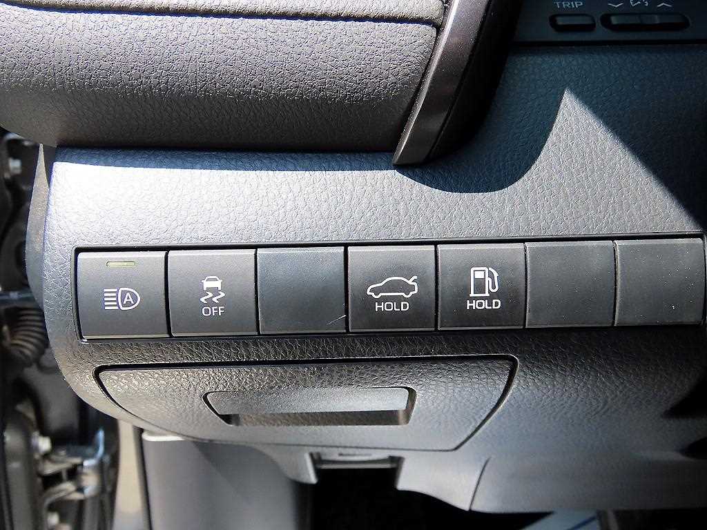 Toyota Camry - Vista 12