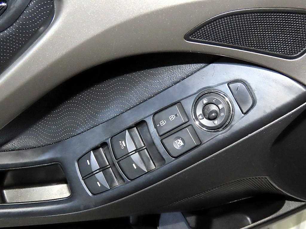 HYUNDAI Avante 2012 Blanco - Importación desde Corea - HF Imports Iquique - Foto 14