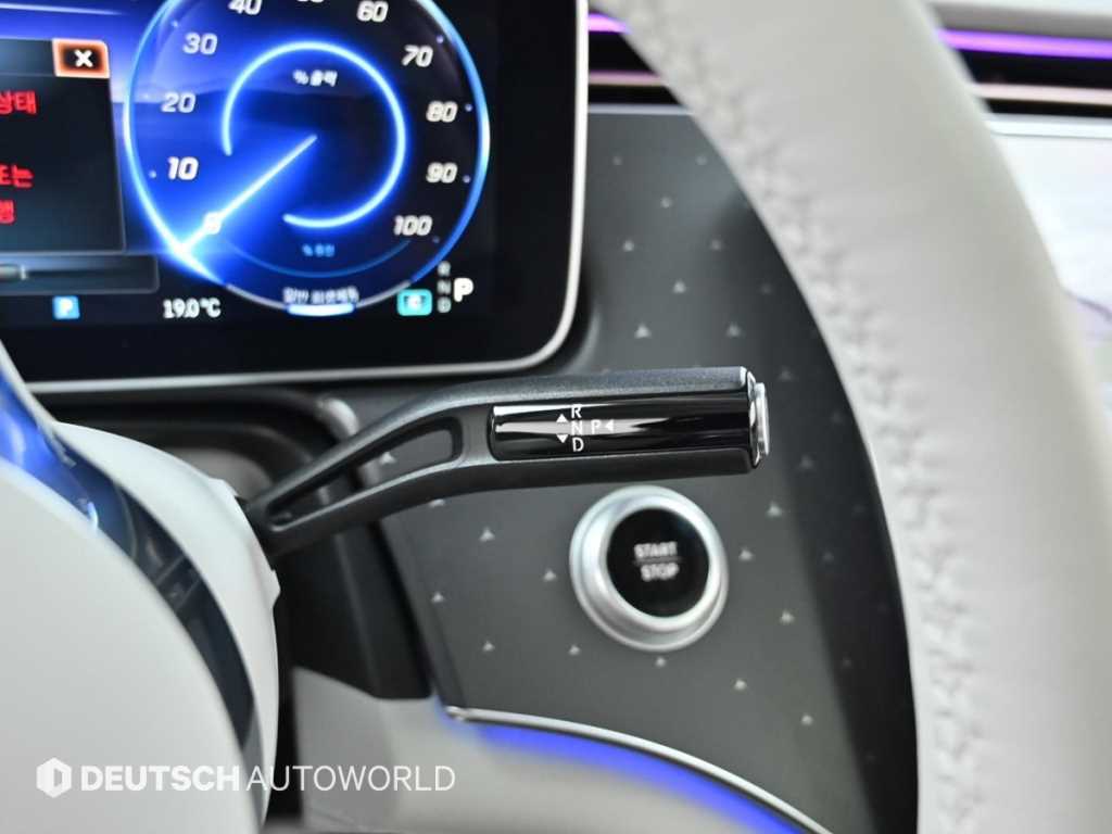Mercedes Benz EQE - Vista 9