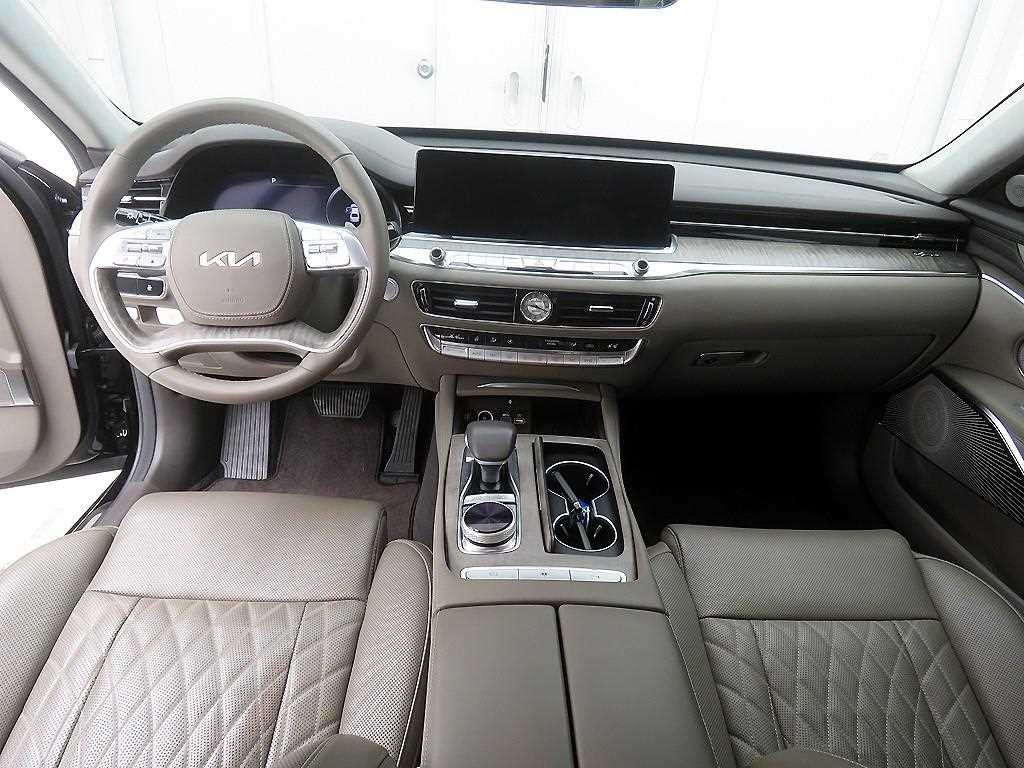 KIA K9 - Vista 8