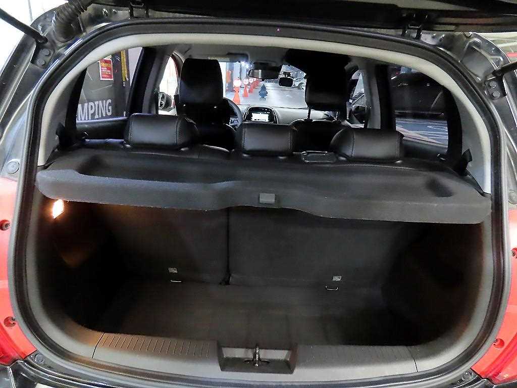 Chevrolet Spark 2018 Negro - Importación desde Corea - HF Imports Iquique - Foto 17