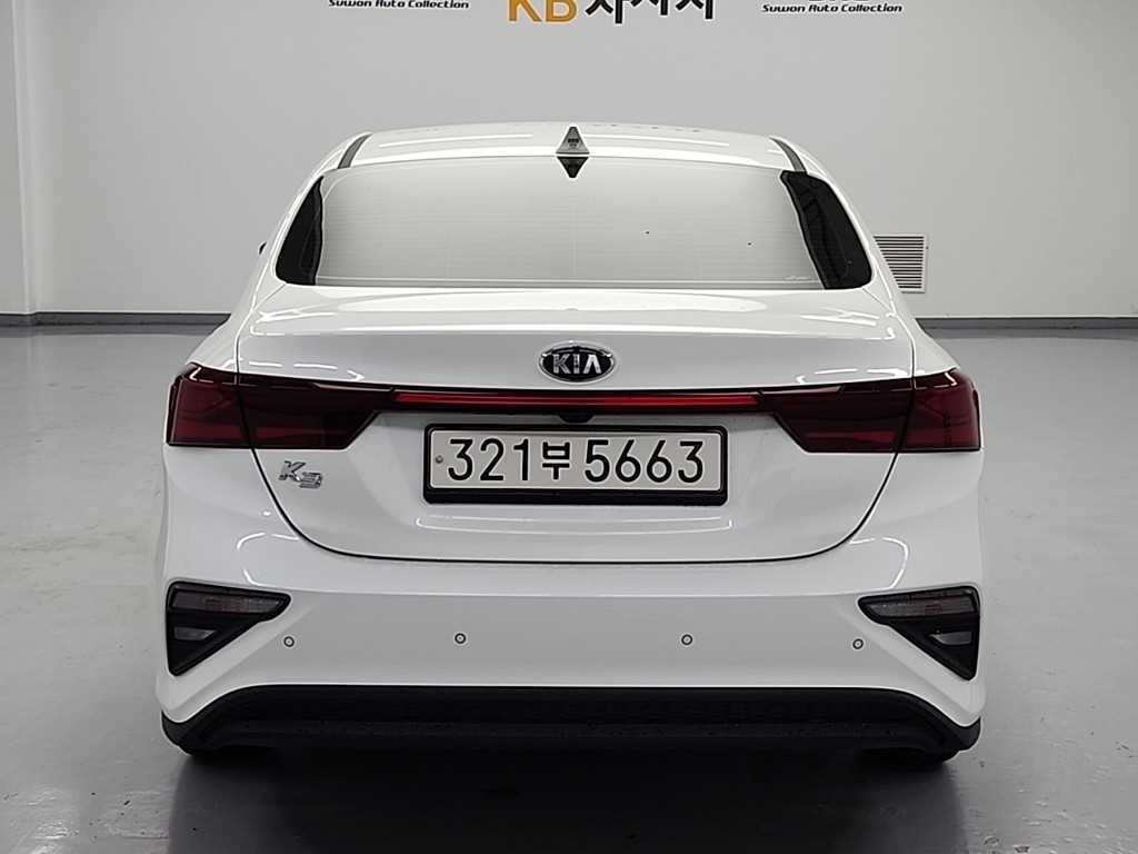 KIA K3 - Vista 3