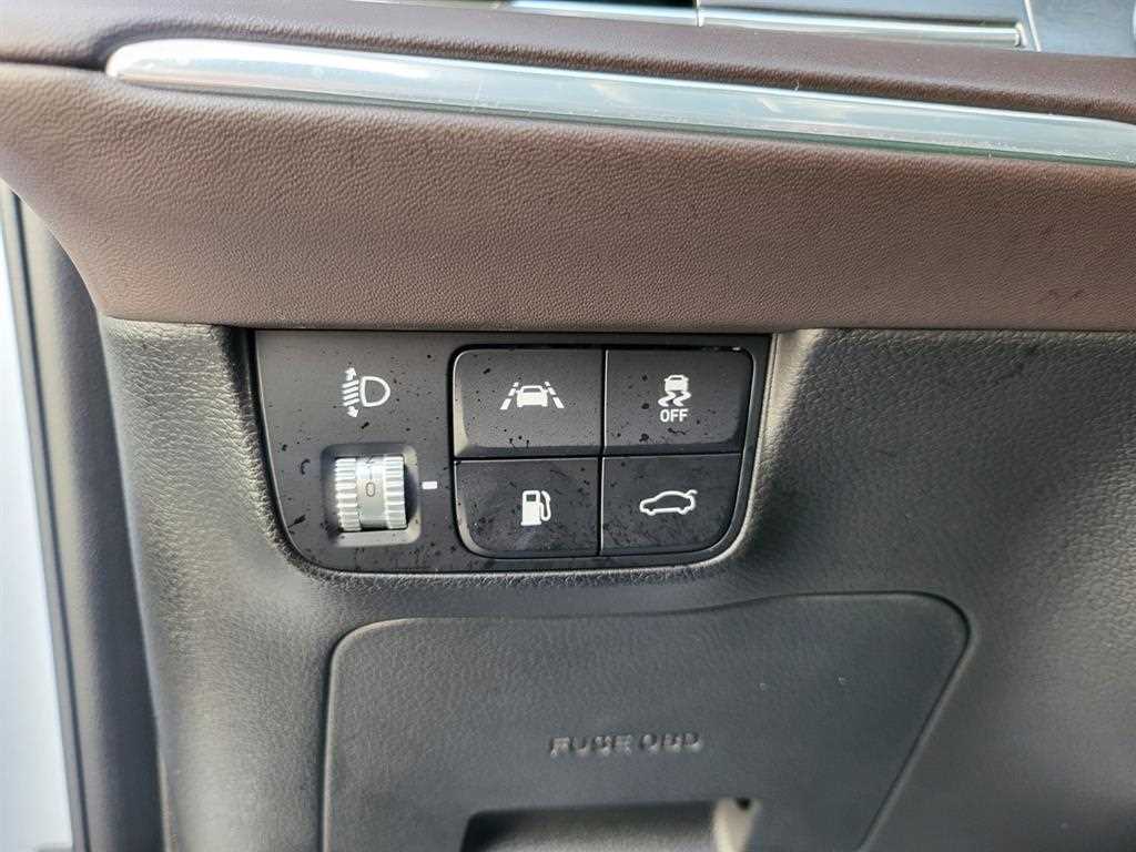 HYUNDAI Grandeur - Vista 12