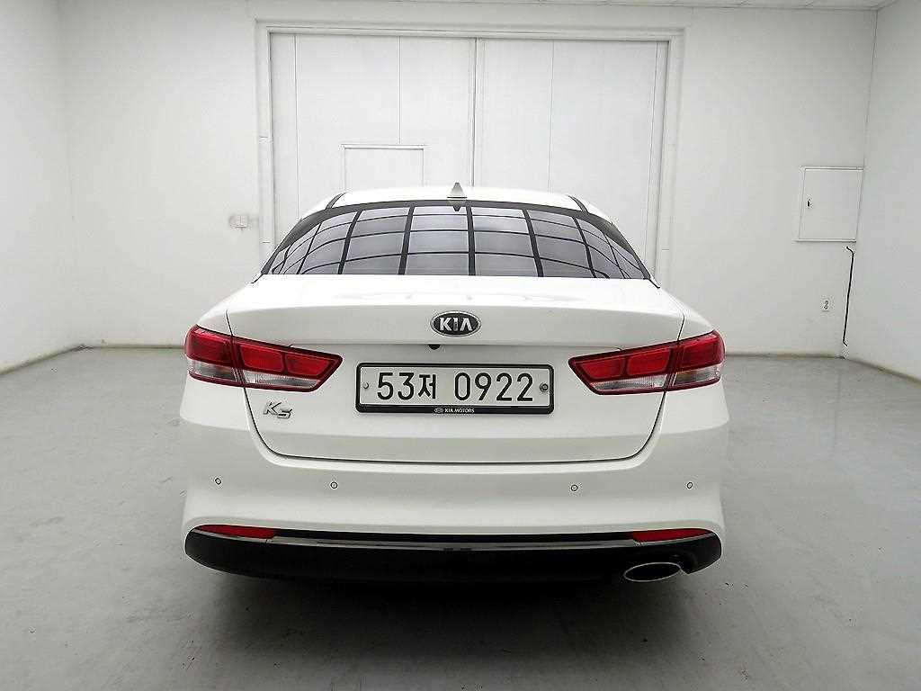 KIA K5 - Vista 3