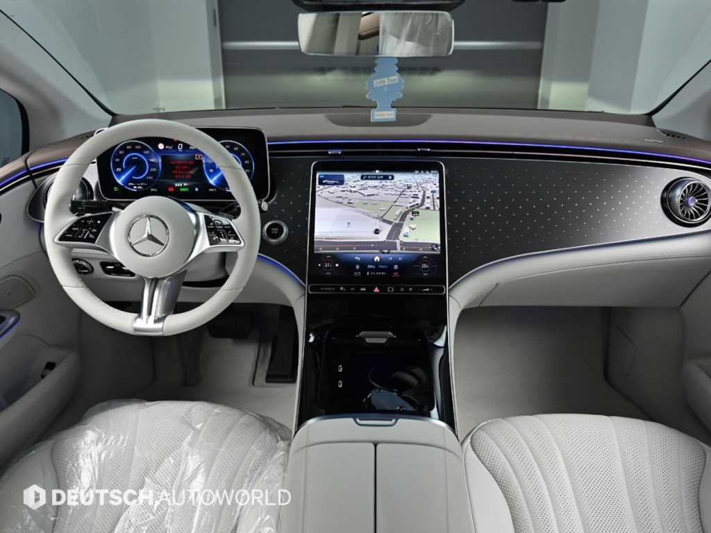 Mercedes Benz EQE - Vista 7