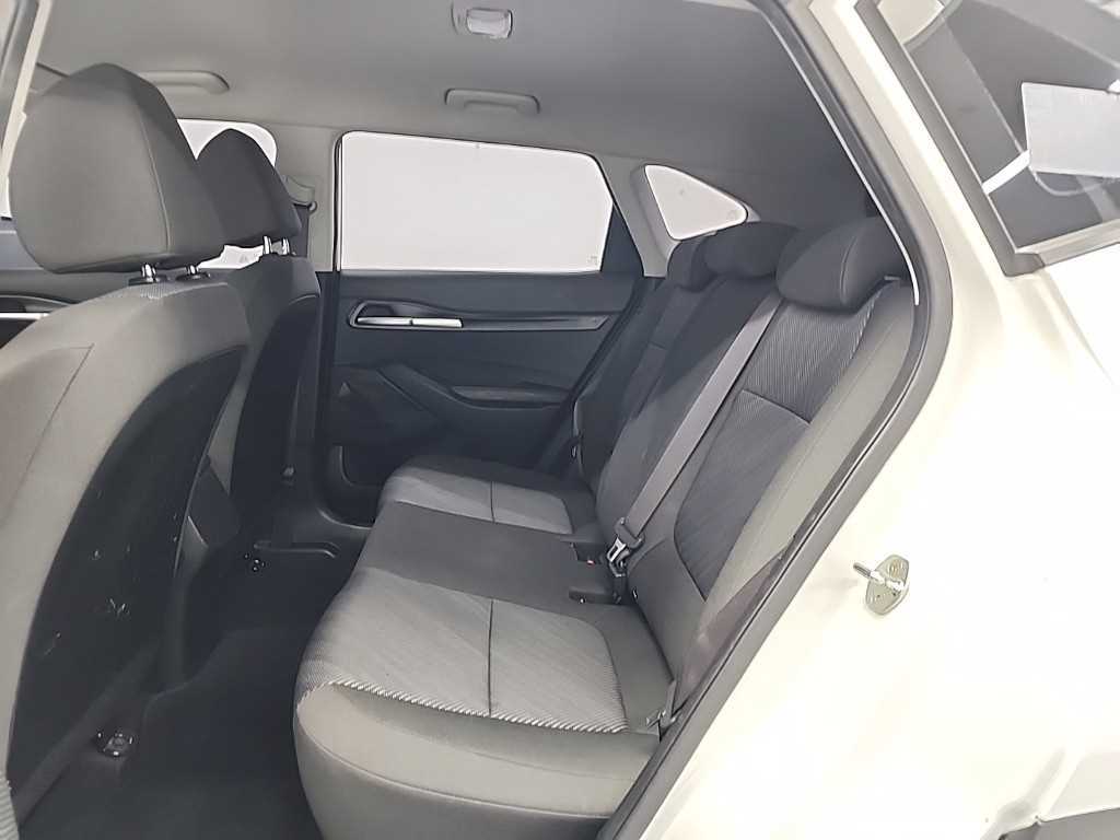 KIA Seltos - Vista 12