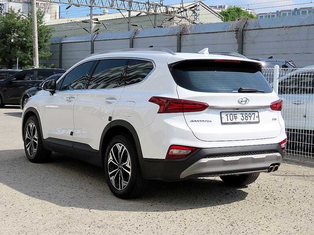 HYUNDAI Santa Fe - Vista 3