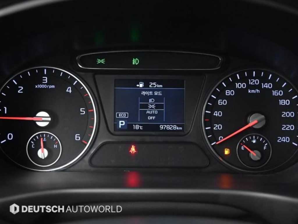 KIA Sorento - Vista 9