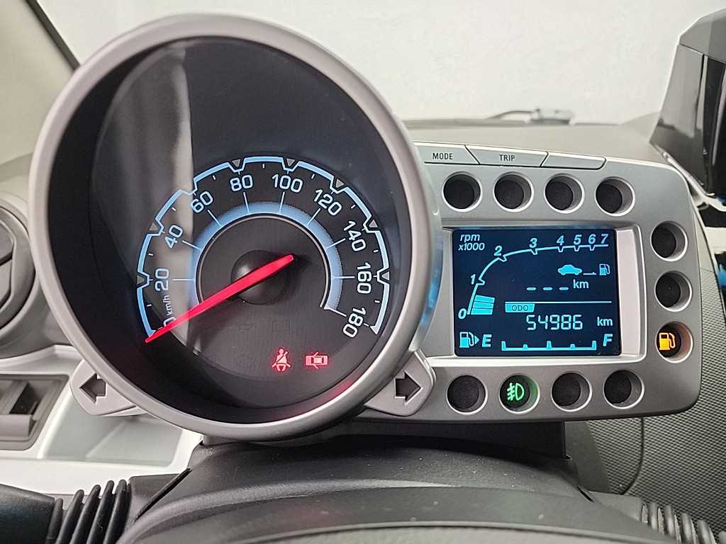Chevrolet Spark - Vista 6