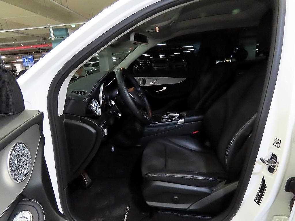 Mercedes Benz GLC Class - Vista 6