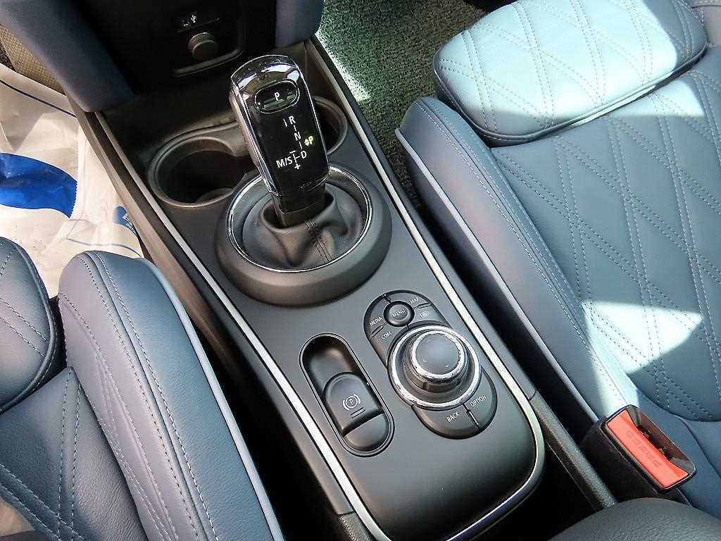 Mini Countryman - Vista 11