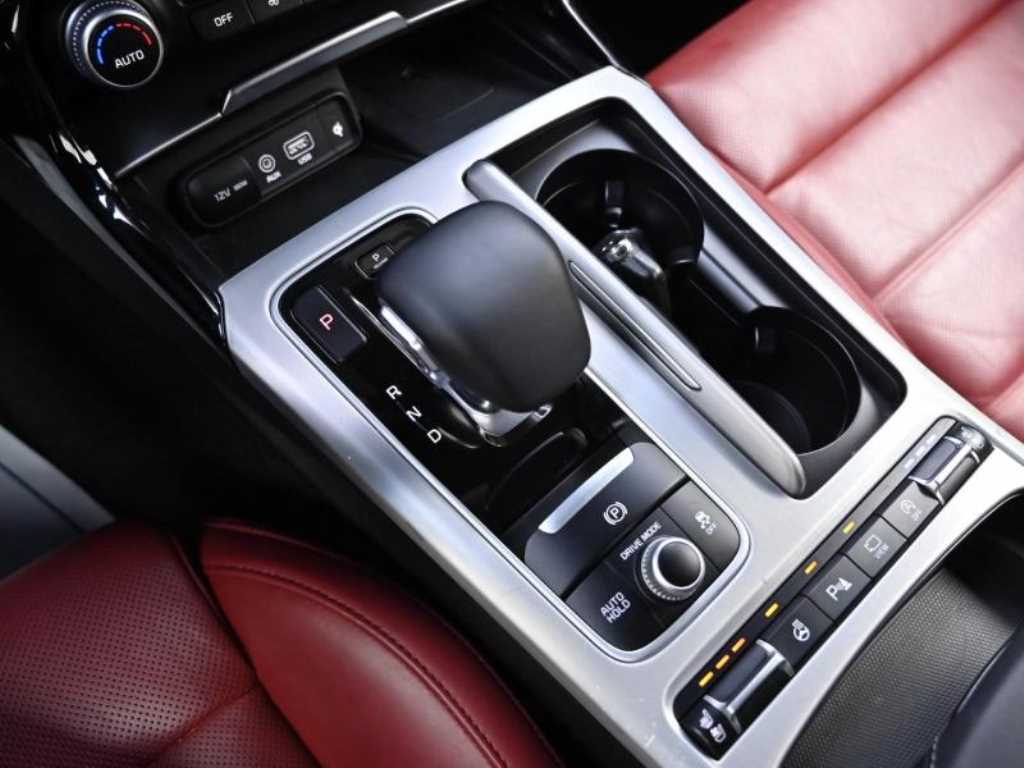 KIA Stinger - Vista 10