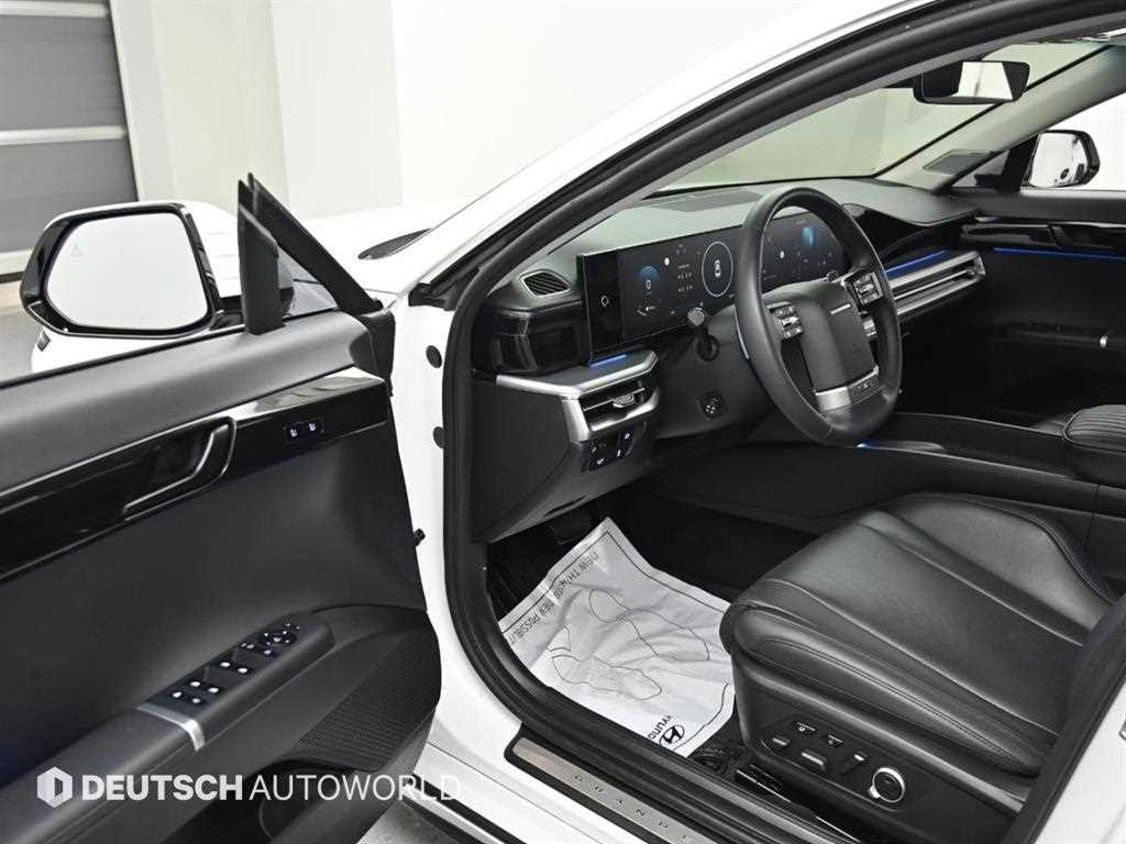 HYUNDAI Grandeur - Vista 11