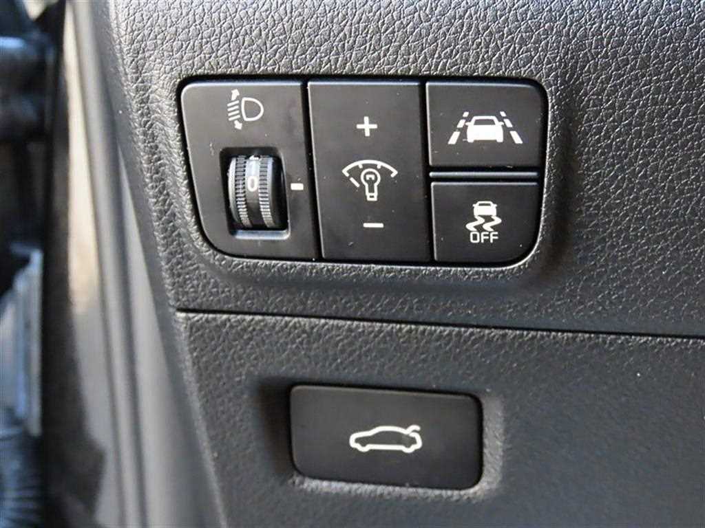 KIA K5 - Vista 12