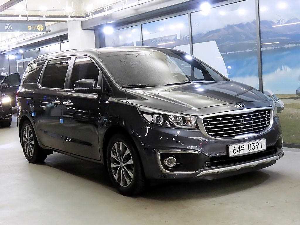KIA Carnival 2016 Gris - Importación desde Corea - HF Imports Iquique - Foto 1