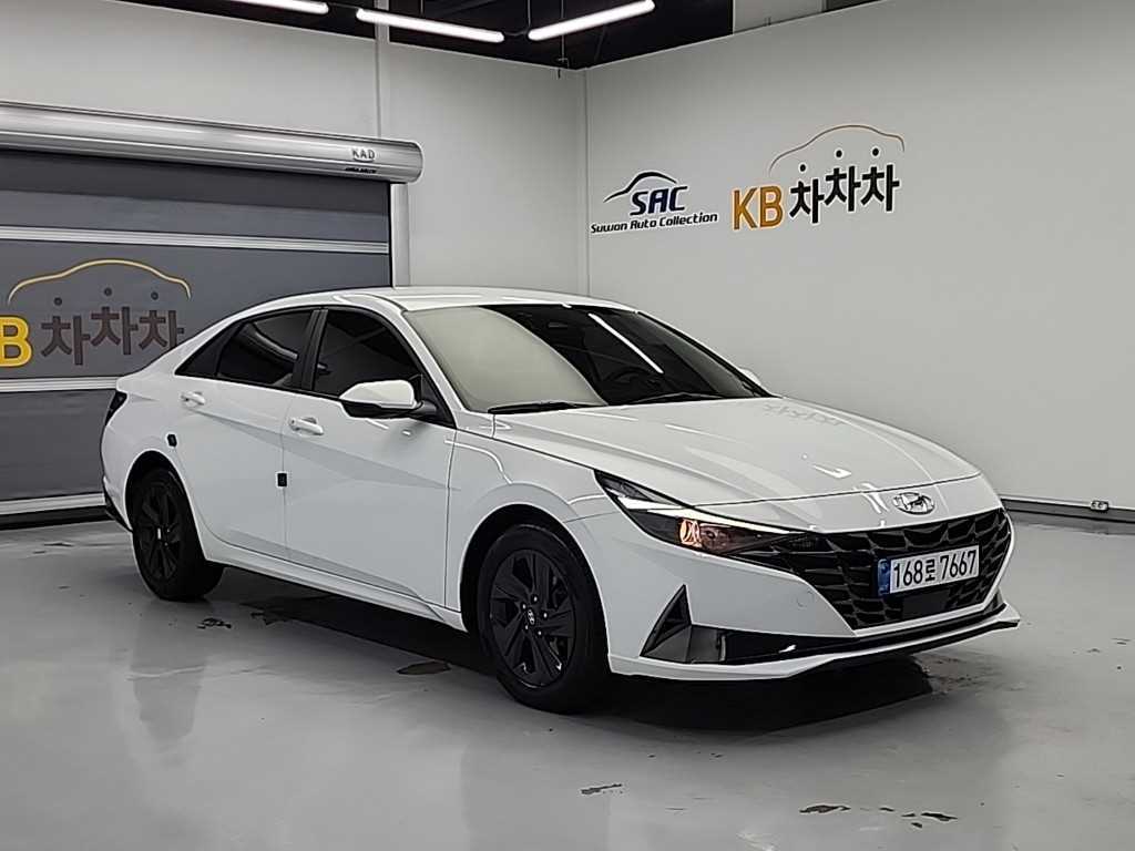 HYUNDAI Avante - Vista 4