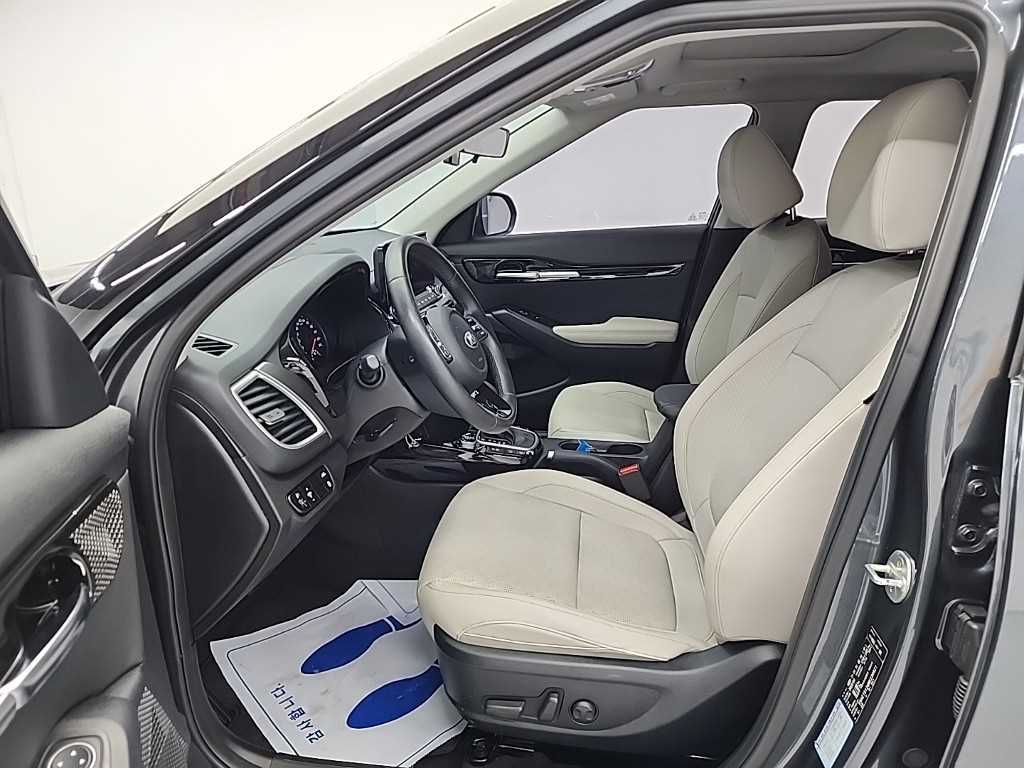 KIA Seltos - Vista 11