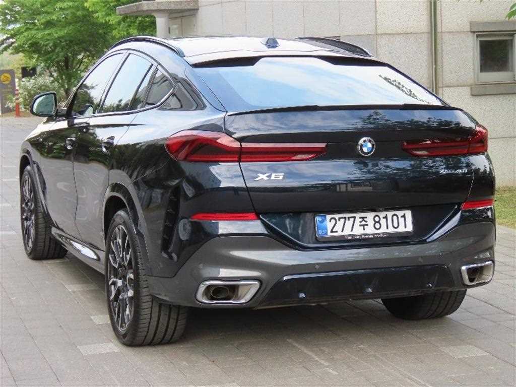 BMW X6 - Vista 4