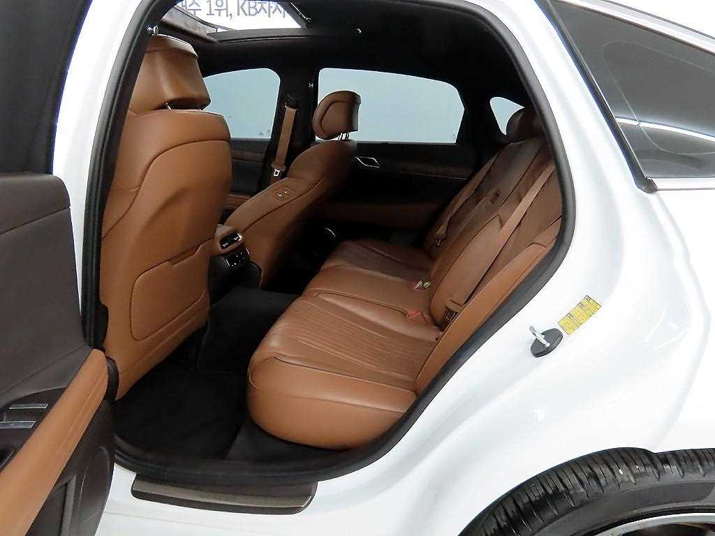 Genesis G80 - Vista 6