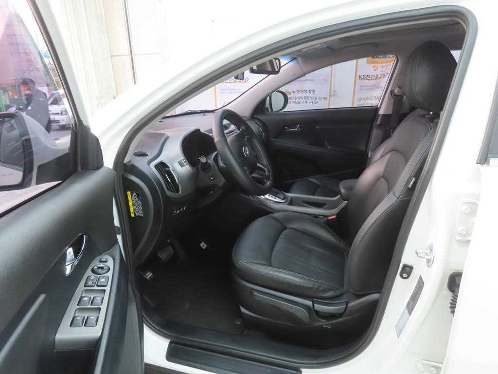 KIA Sportage - Vista 5