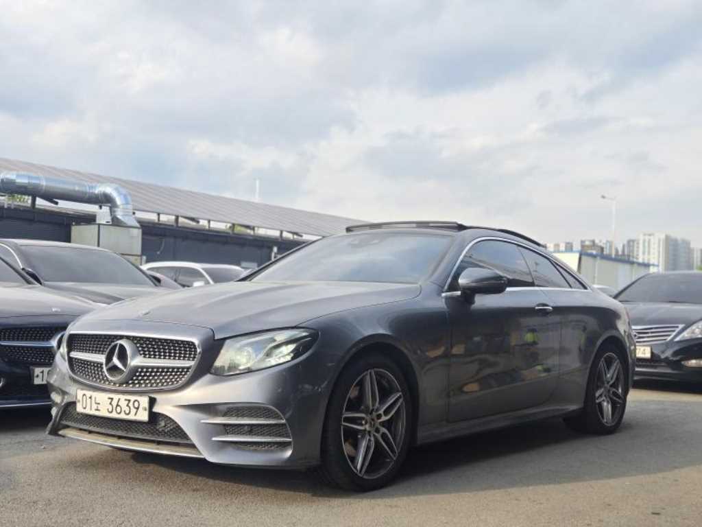 Mercedes Benz E class - Vista 2