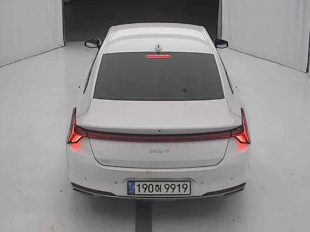 KIA K8 - Vista 3