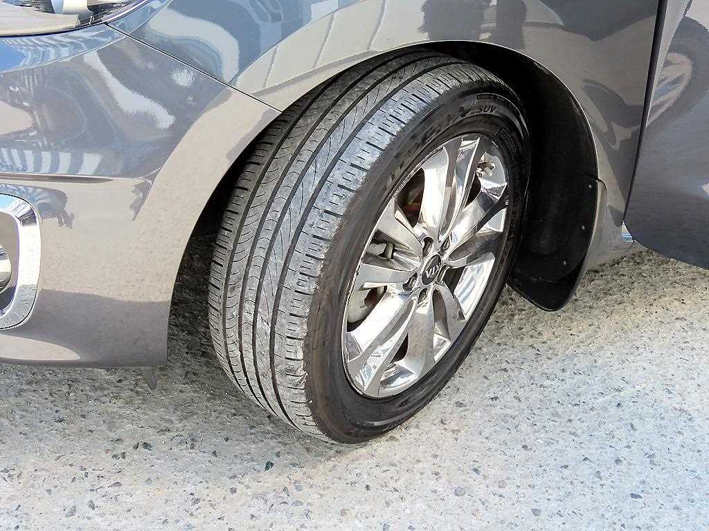 KIA Carnival 2015 Gris - Importación desde Corea - HF Imports Iquique - Foto 20