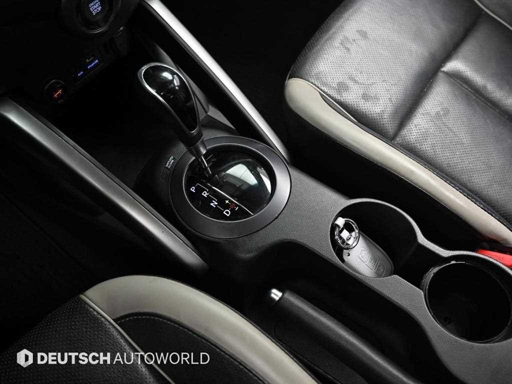 HYUNDAI Veloster - Vista 9
