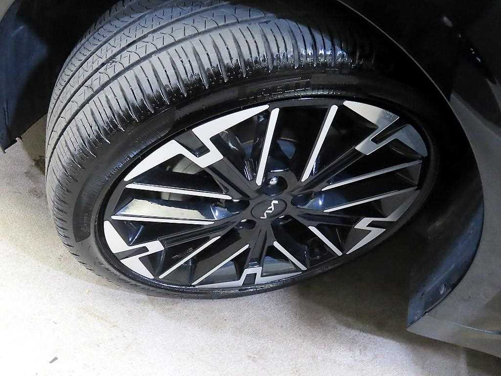 KIA K5 2024 Negro - Importación desde Corea - HF Imports Iquique - Foto 20