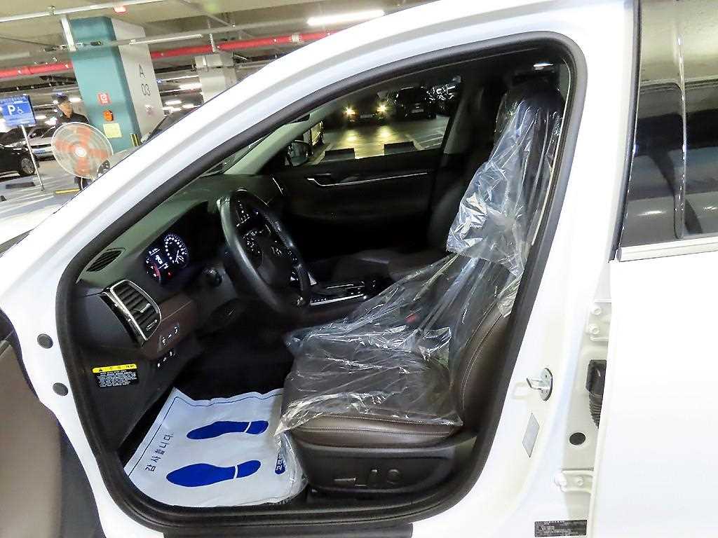 HYUNDAI Grandeur - Vista 6