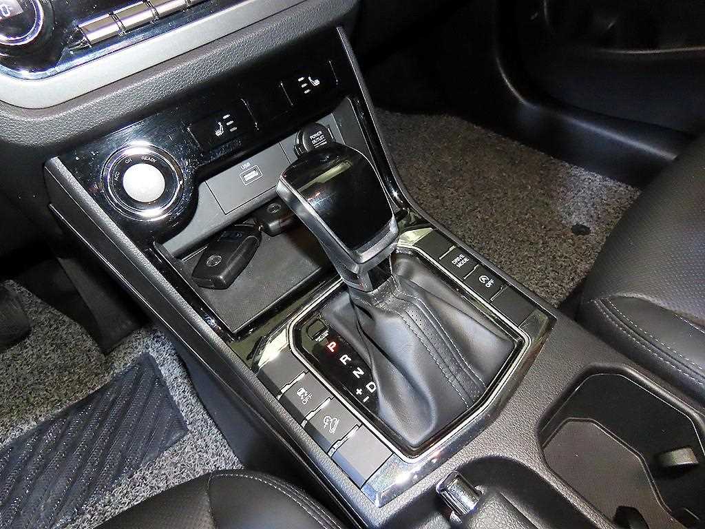 Ssangyong Korando - Vista 12